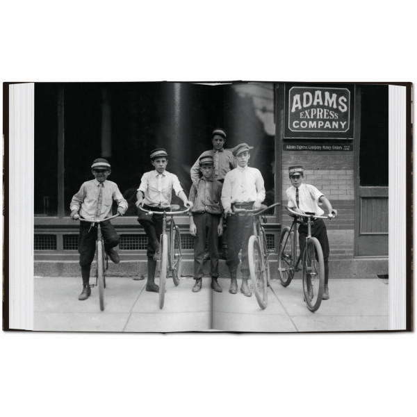 Lewis W. Hine. America at Work