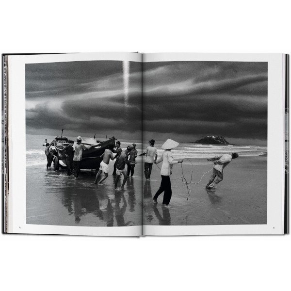 Sebastião Salgado. Exodus Sebastião Salgado. Exodus