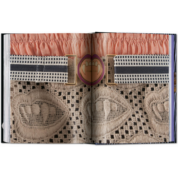 Fashion Designers A–Z. 40th Ed.