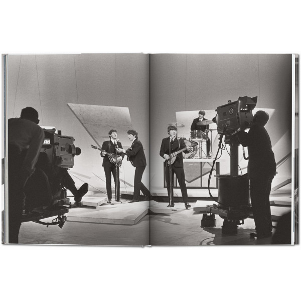 Harry Benson. The Beatles Harry Benson. The Beatles