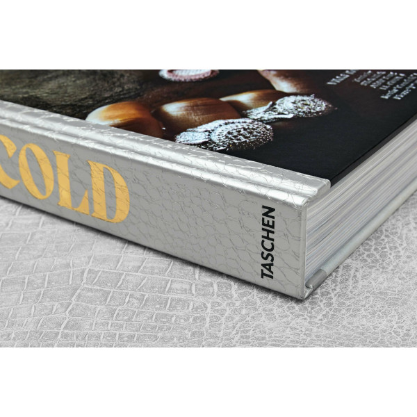 Ice Cold. A Hip-Hop Jewelry History