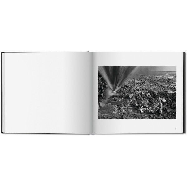 Sebastião Salgado. Kuwait. A Desert on Fire Sebastião Salgado. Kuwait. A Desert on Fire