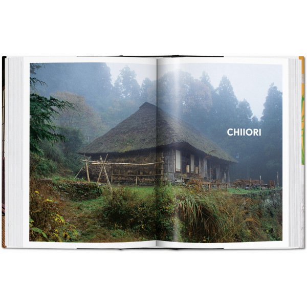 Living in Japan. 40th Ed. Living in Japan. 40th Ed.