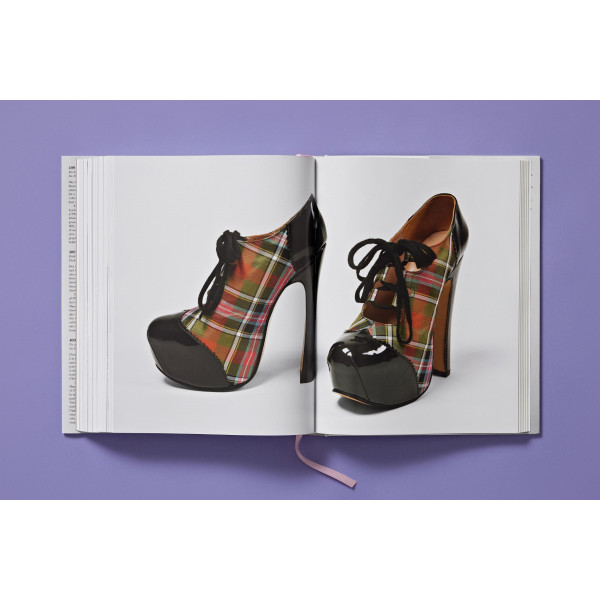 Shoes A-Z. The Collection of The Museum at FIT Shoes A-Z. The Collection of The Museum at FIT