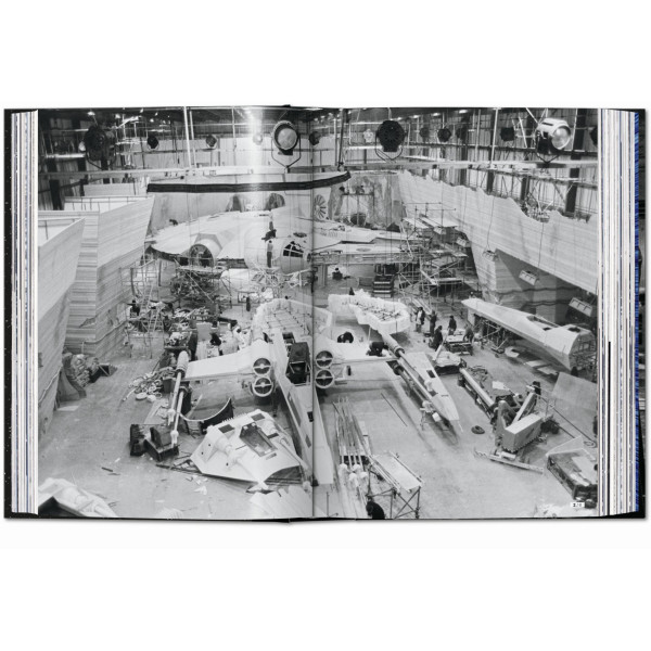 The Star Wars Archives. 1977–1983. 45th Ed.