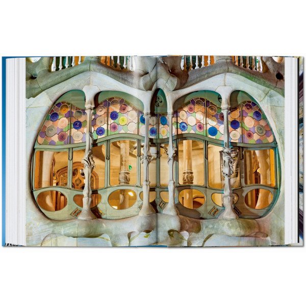 Gaudí. The Complete Works. 40th Ed.